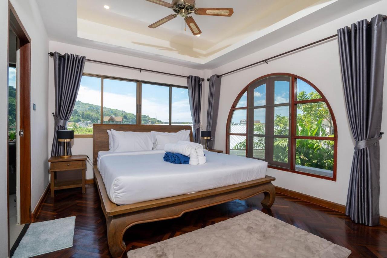 Villa Amaya, 2 Story Tropical Oasis With Green Hills View & Pool, 카말라 비치 외부 사진