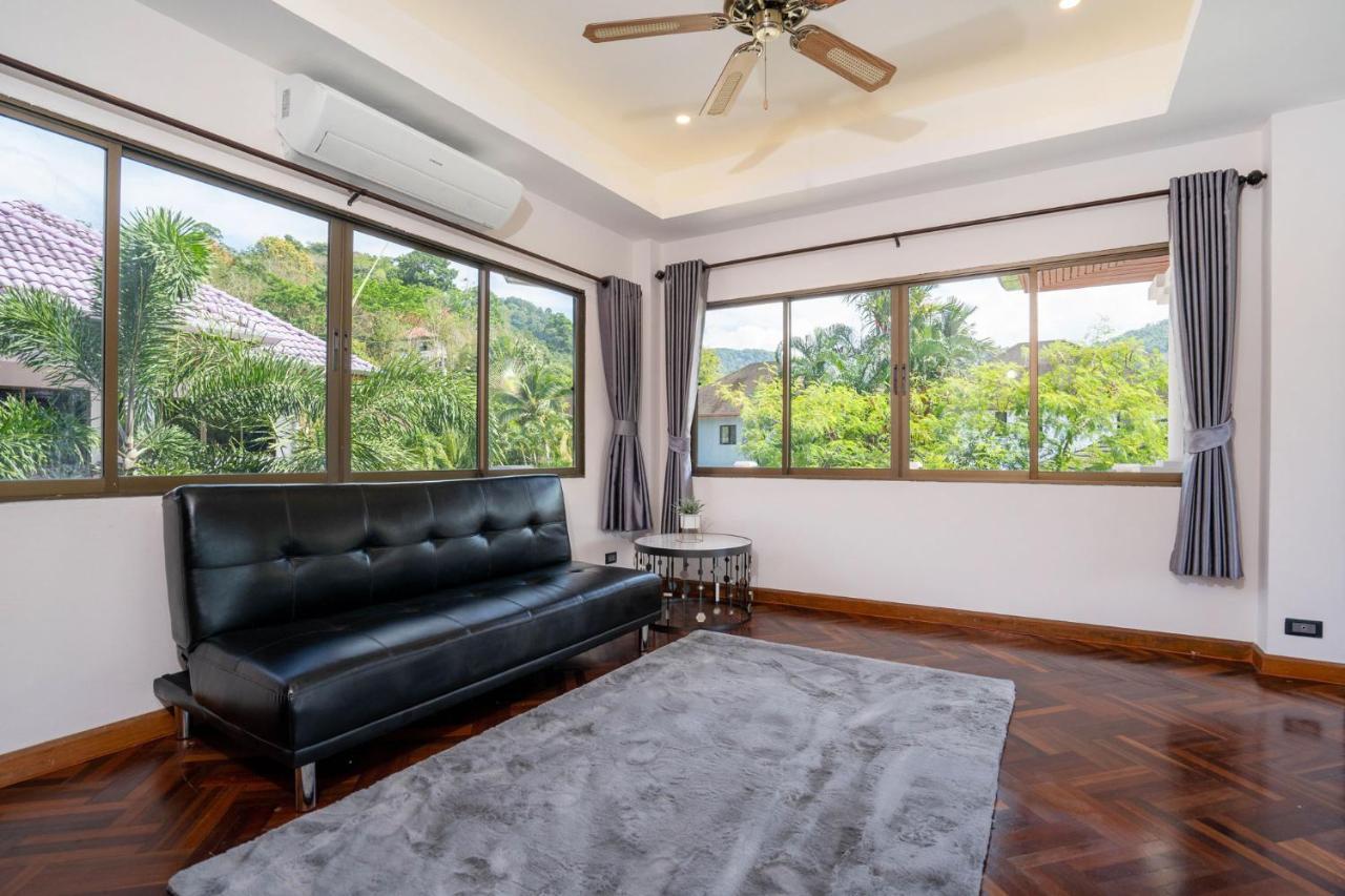 Villa Amaya, 2 Story Tropical Oasis With Green Hills View & Pool, 카말라 비치 외부 사진